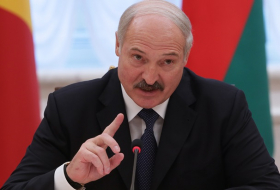 Лукашенко советует правительству не прогибаться под МВФ